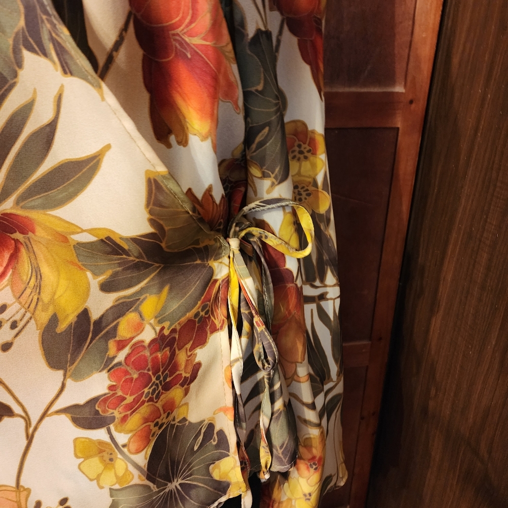 Blouse - Picture 4 of 10